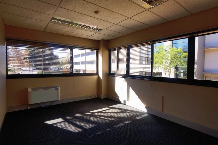 To Let commercial Property for Rent in Mowbray Western Cape